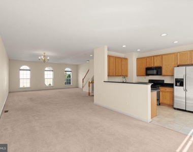 15720 Palermo Terrace - Photo Thumbnail 15