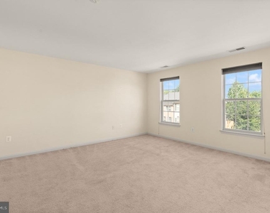 15720 Palermo Terrace - Photo Thumbnail 31