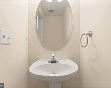 15720 Palermo Terrace - Photo Thumbnail 26