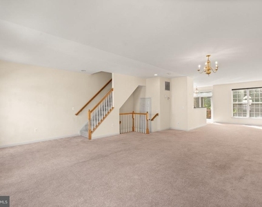 15720 Palermo Terrace - Photo Thumbnail 10
