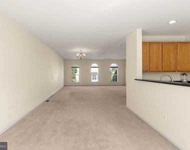15720 Palermo Terrace - Photo Thumbnail 16
