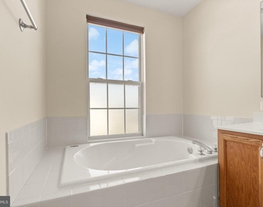 15720 Palermo Terrace - Photo Thumbnail 45