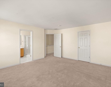 15720 Palermo Terrace - Photo Thumbnail 35