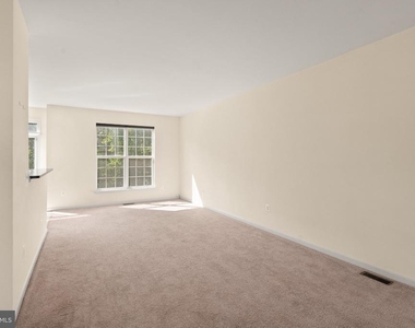15720 Palermo Terrace - Photo Thumbnail 12