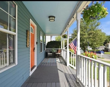 5633 Roundtree Drive - Photo Thumbnail 2