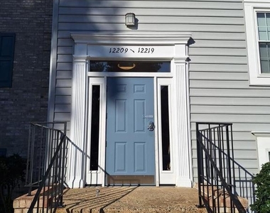 12219 Chaucer Lane - Photo Thumbnail 1