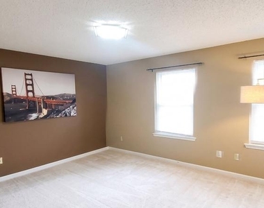 12219 Chaucer Lane - Photo Thumbnail 15