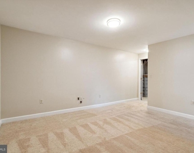 14842 Crotona Court - Photo Thumbnail 33