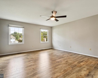 14842 Crotona Court - Photo Thumbnail 26