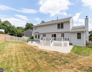 14842 Crotona Court - Photo Thumbnail 43
