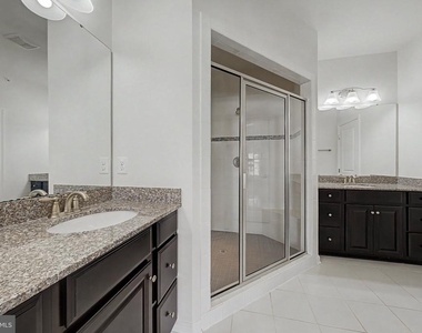 7458 Brunson Circle - Photo Thumbnail 18