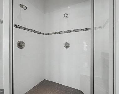 7458 Brunson Circle - Photo Thumbnail 19