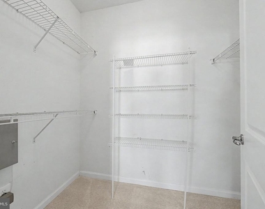 7458 Brunson Circle - Photo Thumbnail 17