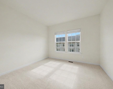 7458 Brunson Circle - Photo Thumbnail 22