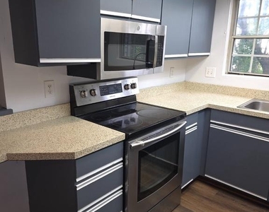9250 Niki Place - Photo Thumbnail 20