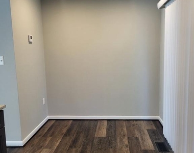 26 Sugarland Square Court - Photo Thumbnail 4