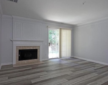 21783 Baldwin Square - Photo Thumbnail 8