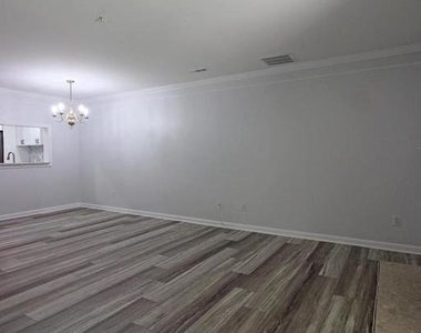 21783 Baldwin Square - Photo Thumbnail 10
