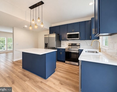 44191 Litchfield Terrace - Photo Thumbnail 10