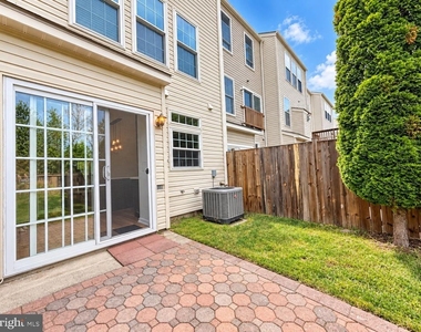 44191 Litchfield Terrace - Photo Thumbnail 15