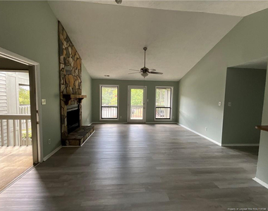 1870 Tryon Drive - Photo Thumbnail 4