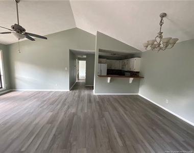 1870 Tryon Drive - Photo Thumbnail 3