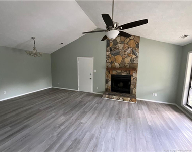 1870 Tryon Drive - Photo Thumbnail 6