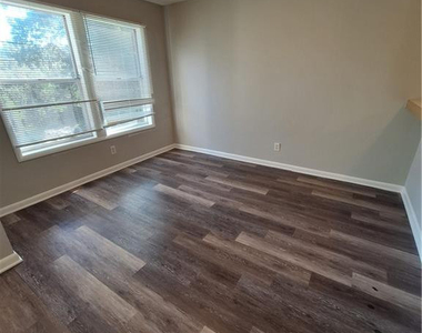 6744-2 Willowbrook - Photo Thumbnail 6