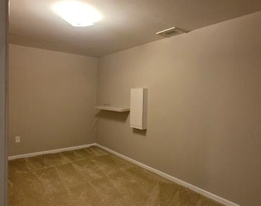 9529 Cherry Oak Court - Photo Thumbnail 28
