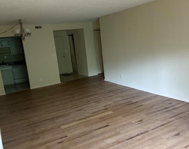 7700 Tremayne Place - Photo Thumbnail 11