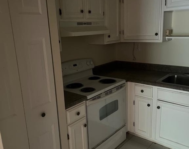 7700 Tremayne Place - Photo Thumbnail 10