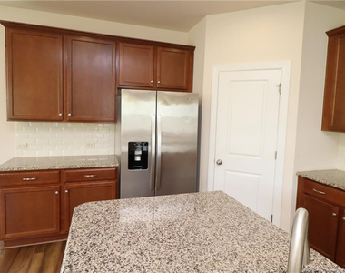 1065 Canyon Shadows Court - Photo Thumbnail 13