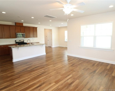 1065 Canyon Shadows Court - Photo Thumbnail 15