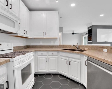 5995 Terrapin Place Place - Photo Thumbnail 9