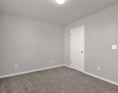 204 Hornet Drive - Photo Thumbnail 12