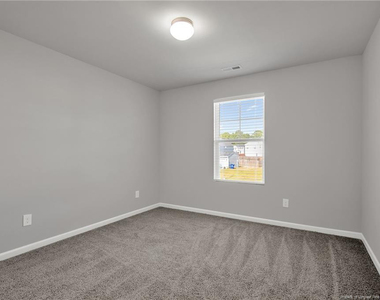 204 Hornet Drive - Photo Thumbnail 21