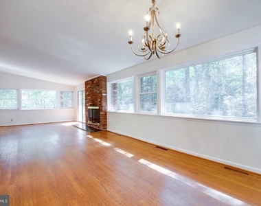 2505 Leeds Road - Photo Thumbnail 7