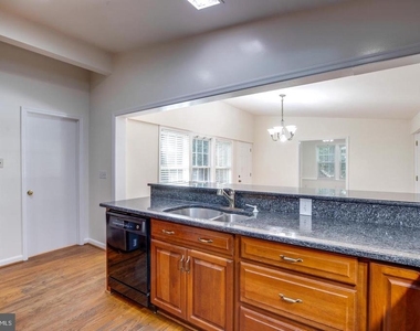 2505 Leeds Road - Photo Thumbnail 13