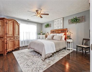 3332 Harbour Pointe Place - Photo Thumbnail 13