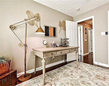 3332 Harbour Pointe Place - Photo Thumbnail 23