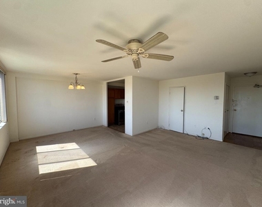 6641 Wakefield Drive - Photo Thumbnail 12