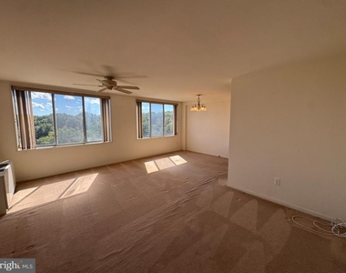6641 Wakefield Drive - Photo Thumbnail 11