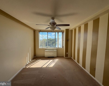 6641 Wakefield Drive - Photo Thumbnail 7