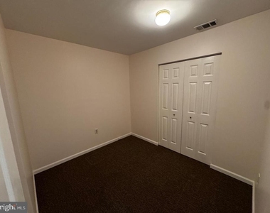7344 Rhondda Drive - Photo Thumbnail 14