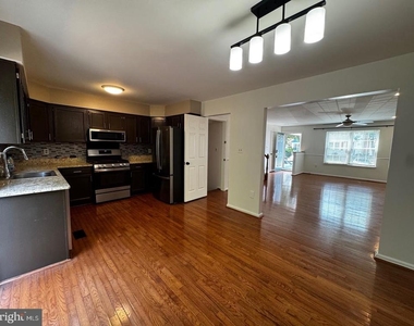 7344 Rhondda Drive - Photo Thumbnail 7