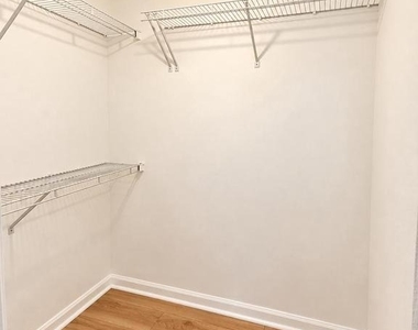4104 Monument Court - Photo Thumbnail 14