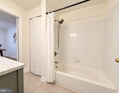 4104 Monument Court - Photo Thumbnail 19