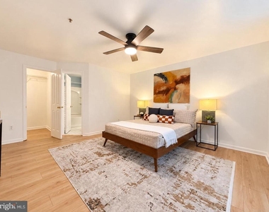 4104 Monument Court - Photo Thumbnail 12