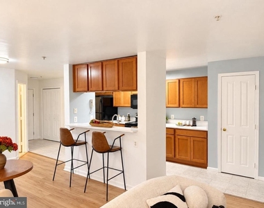 4104 Monument Court - Photo Thumbnail 3