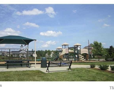 2504 Historic Circle - Photo Thumbnail 21